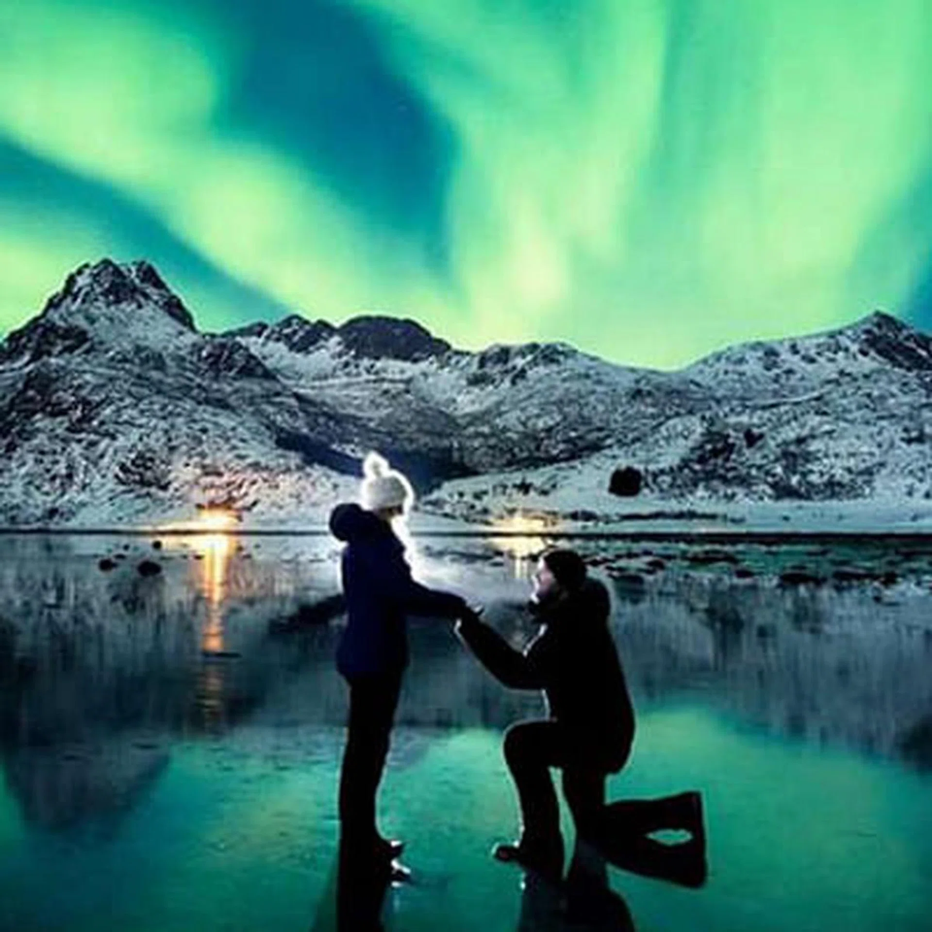 A stunning real life Northern lights proposal! thumbnail