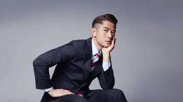 Aaron Kwok Lancome Advanced Genefique Virtual Flagship