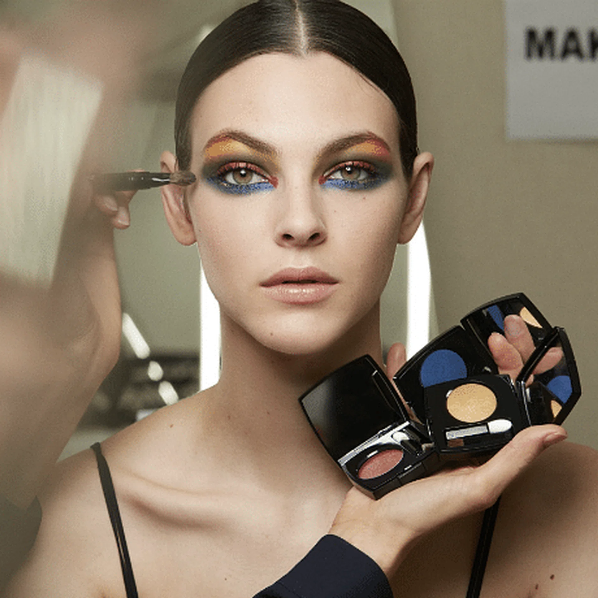 7_new_eyeshadow_palettes_to_try_for_safe-for-work_look_to_a_sultry_smoky_eye_chanel_tn