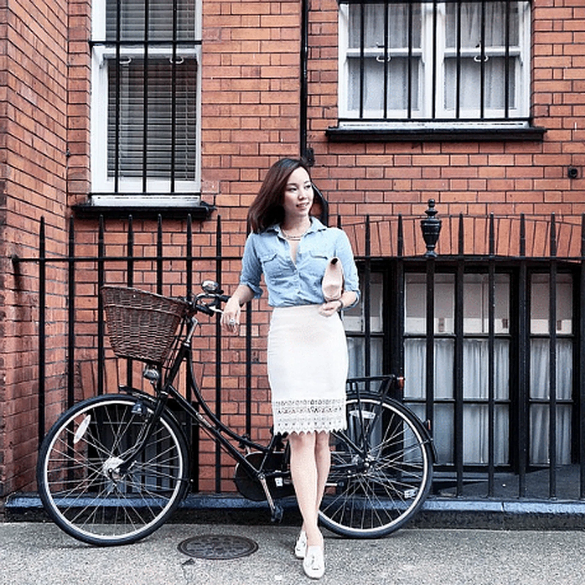denim outfits for office, how to wear denim, where to buy denim skirts, where to shop for denim in singapore, buy denim bags online, online shopping, singapore shopping, denim style, denim accessories, denim sandals, denim bags, buy denim in singapore, wear denim like kim lim, wear denim like velda tan, arissa cheo, felicia chin, 