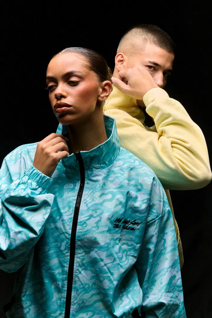 lclewis21 - Lewis Hamilton's fashion and lifestyle brand +44.

source/copyright: +44
free for publicity use
