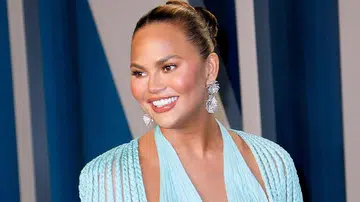 chrissy-teigen-skincare-routine-glowing-skin