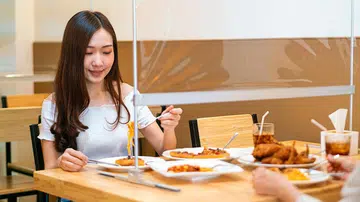 If I am not vaccinated but have tested negative for Covid-19, can I eat in a restaurant?