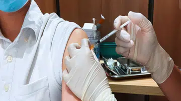 covid booster jab vaccinations status