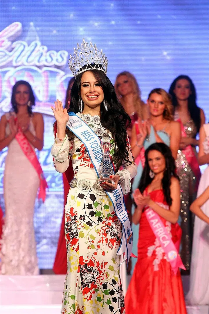  Malaysian actor-producer Hans Isaac to wed beauty queen