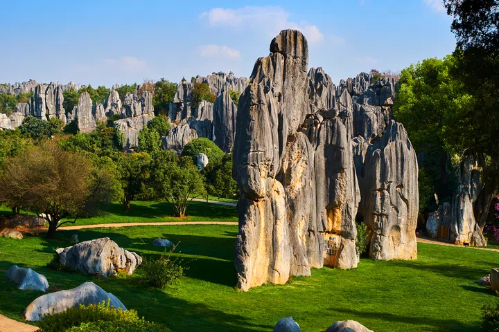 Limestone pinnacles in Shilin, Unesco world heritage, Stone Forest, at Lunan, Yunnan, China