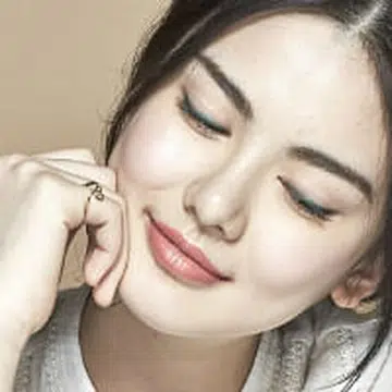 How to use colour correcting concealers and primers for Asian skin tones thumb