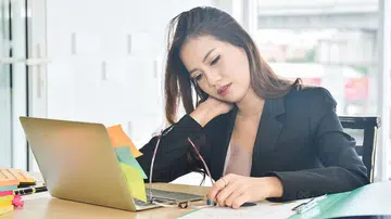 how-to-relieve-treat-eye-strain-work-home