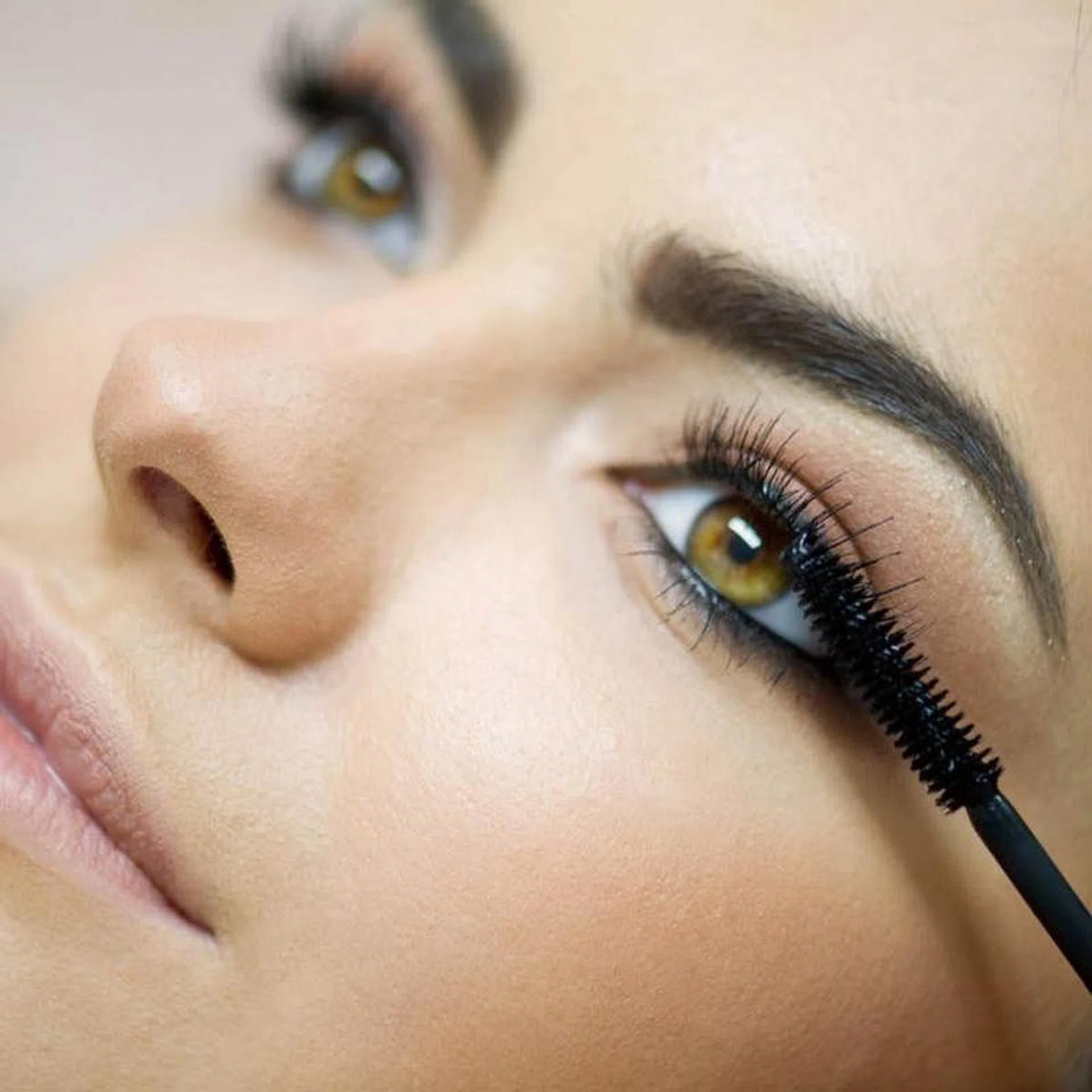 mascara, simply her magazine