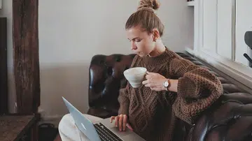 4 timepieces that capture that Parisian je ne sais quoi