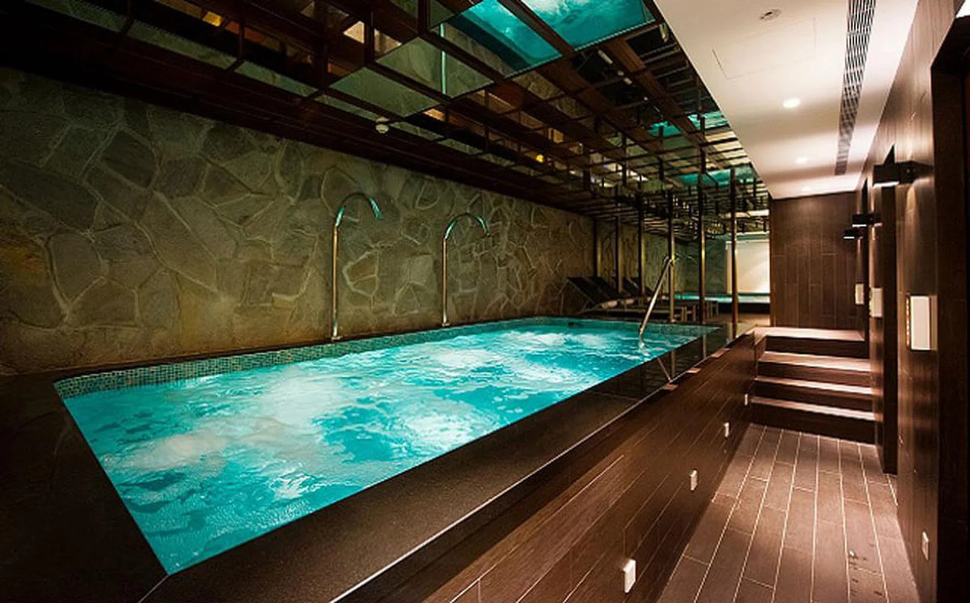 late_night_couples_spa_singapore