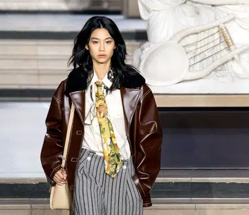 jung hoyeon runway | korean hair trends to try in 2025