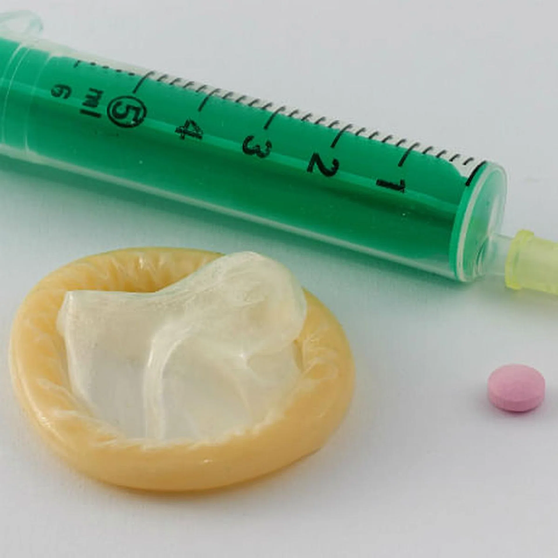 types of birth control every woman should know about THUMBNAIL