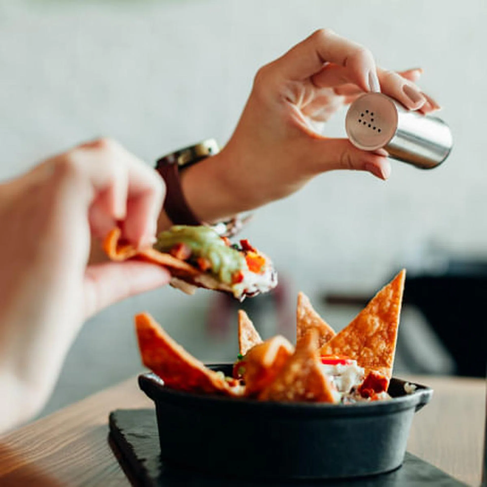 feeling deprived makes you eat more singapore NTU study - thumb