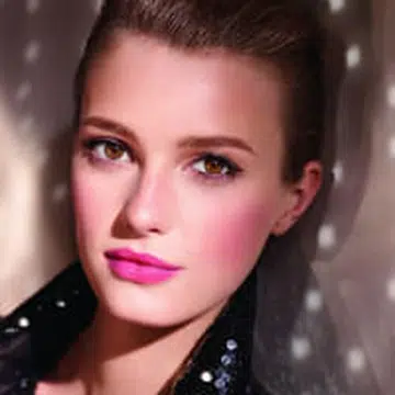 CHANEL Collection Revelation de Chanel lipgloss THUMBNAIL