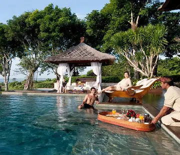 beautiful_villas_with_pool_feature_image