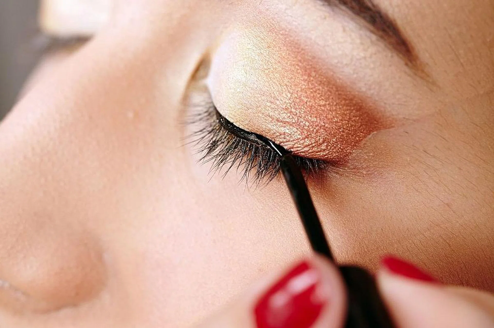 15 new eyeliner tips to know