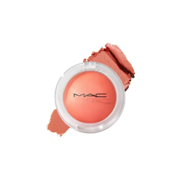 mac glow play blush makeup product for sofia richie clean girl look