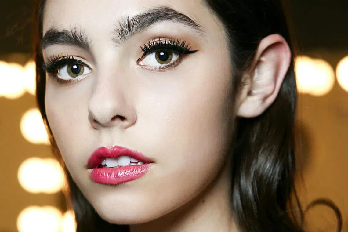 10 raspberry lipsticks that are flattering for every skin tone - Her ...