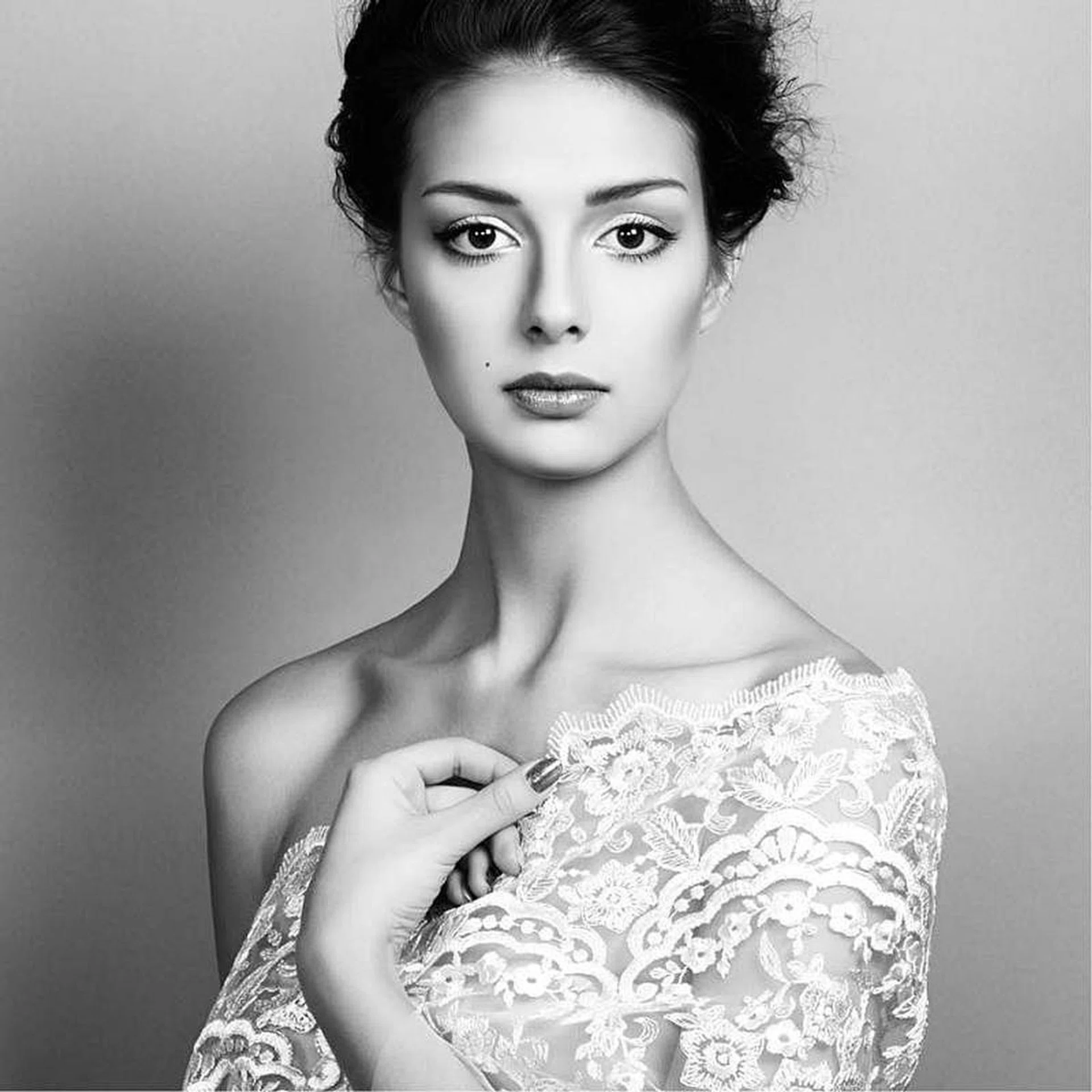 5 makeup mistakes that make you look older