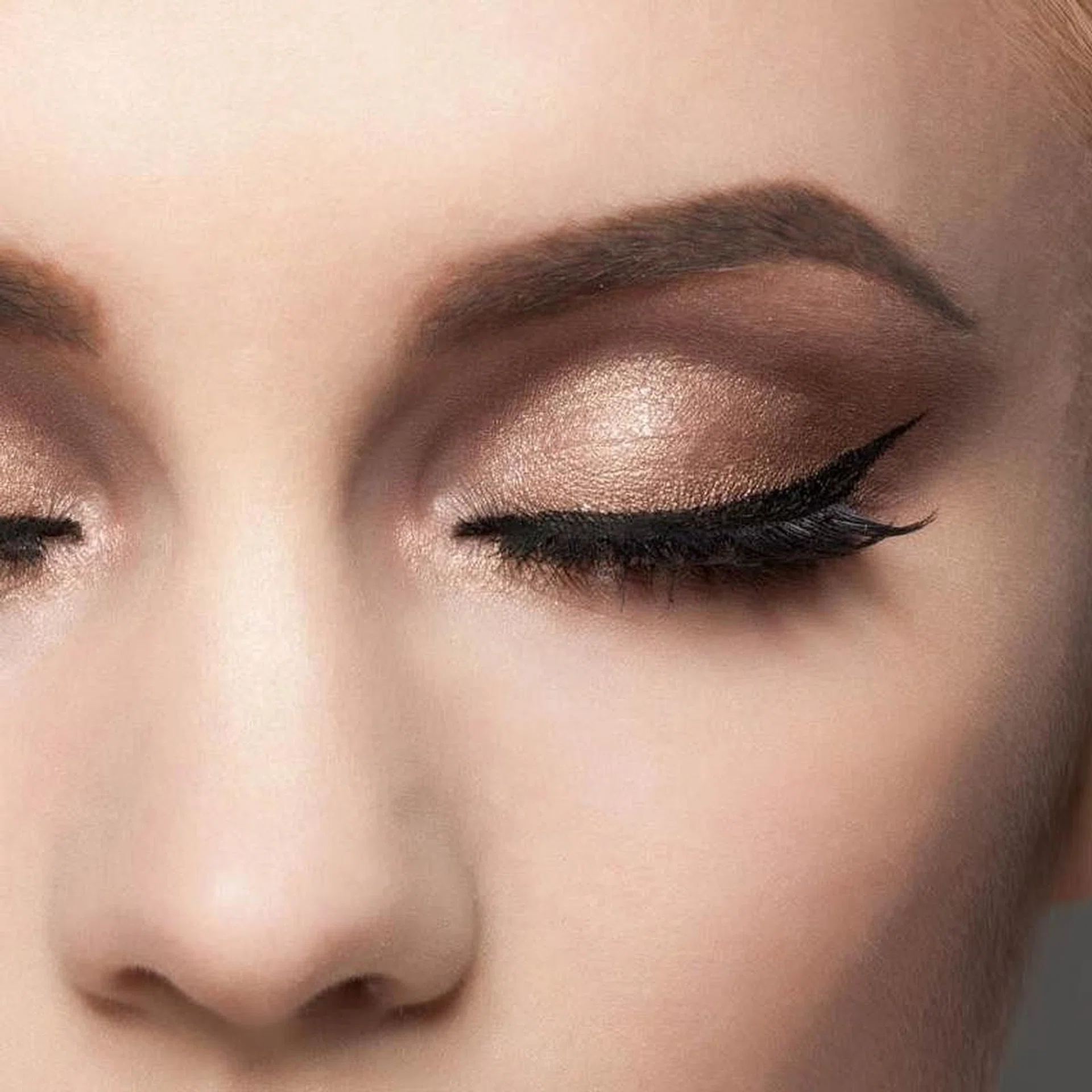 easy tips to draw eyeliner
