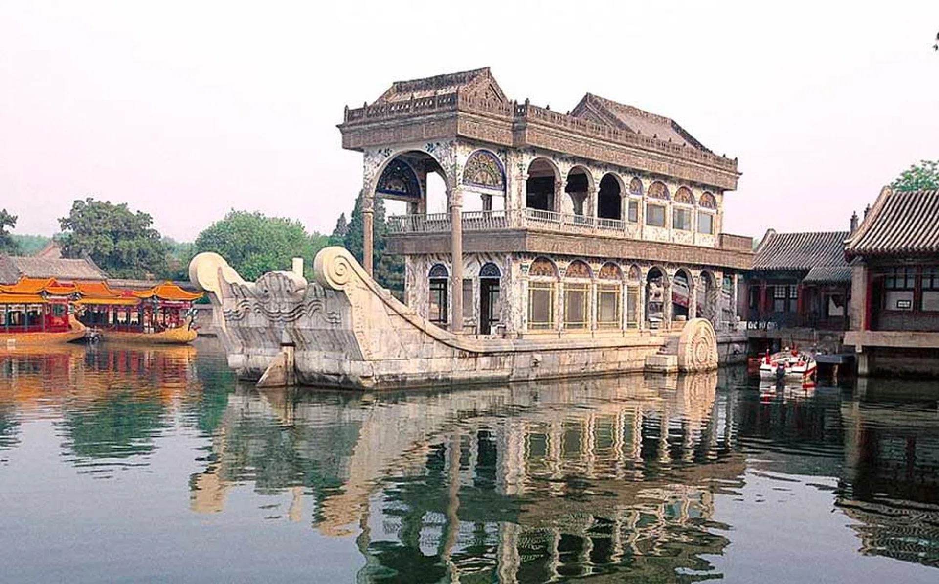 aman_summer_palace_marble_boat_china