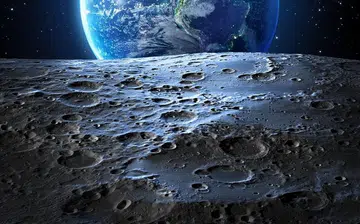 900_560_moon