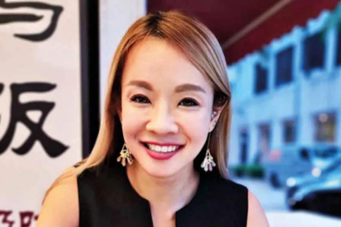 Katta kokraklar onanizm qiladi