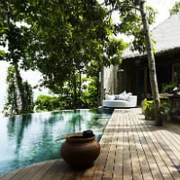 6 green environmentally-friendly travel destinations THUMBNAIL