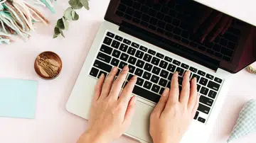 Nasty (And Unhygienic) Office Habits That Are Causing You To Fall Sick