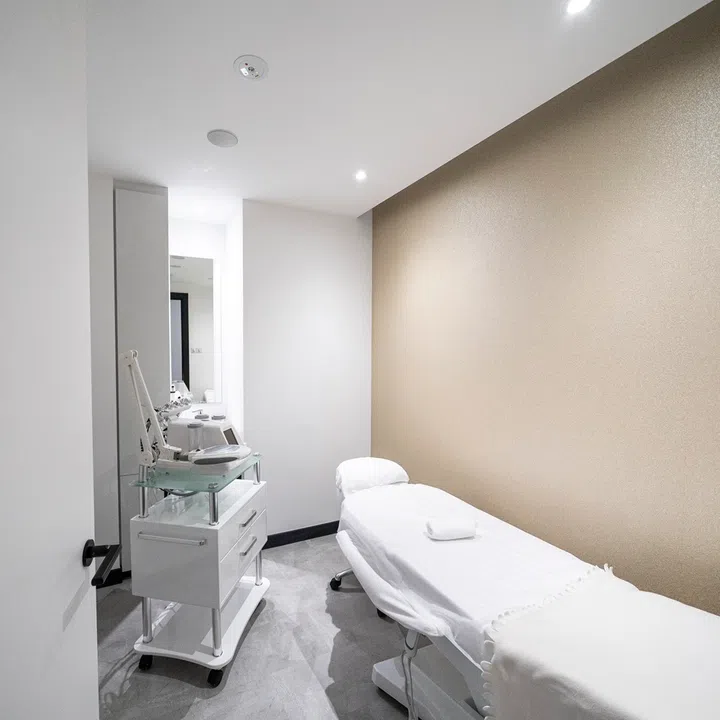ids aesthetics treatment room