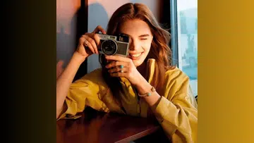 Photography: Joel Low, Styling: Tok Wei Lun, Hair: Christvian Wu using Oribe, Makeup: Jihoon Seo using YSL Beauty/Julcy, Model: Rebeka Nagy/AVE.
