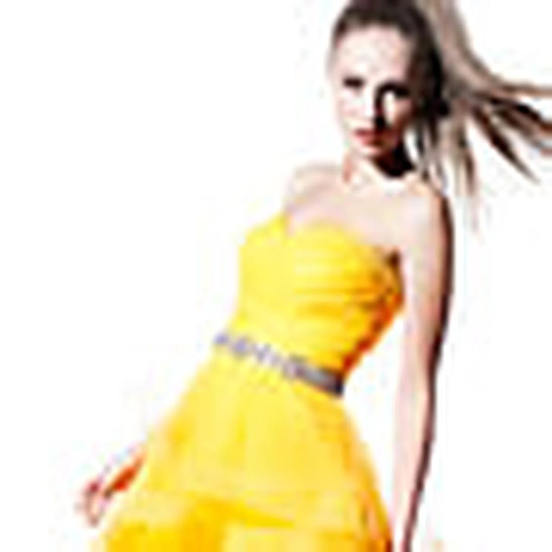 5 Dramatic evening gowns for your wedding