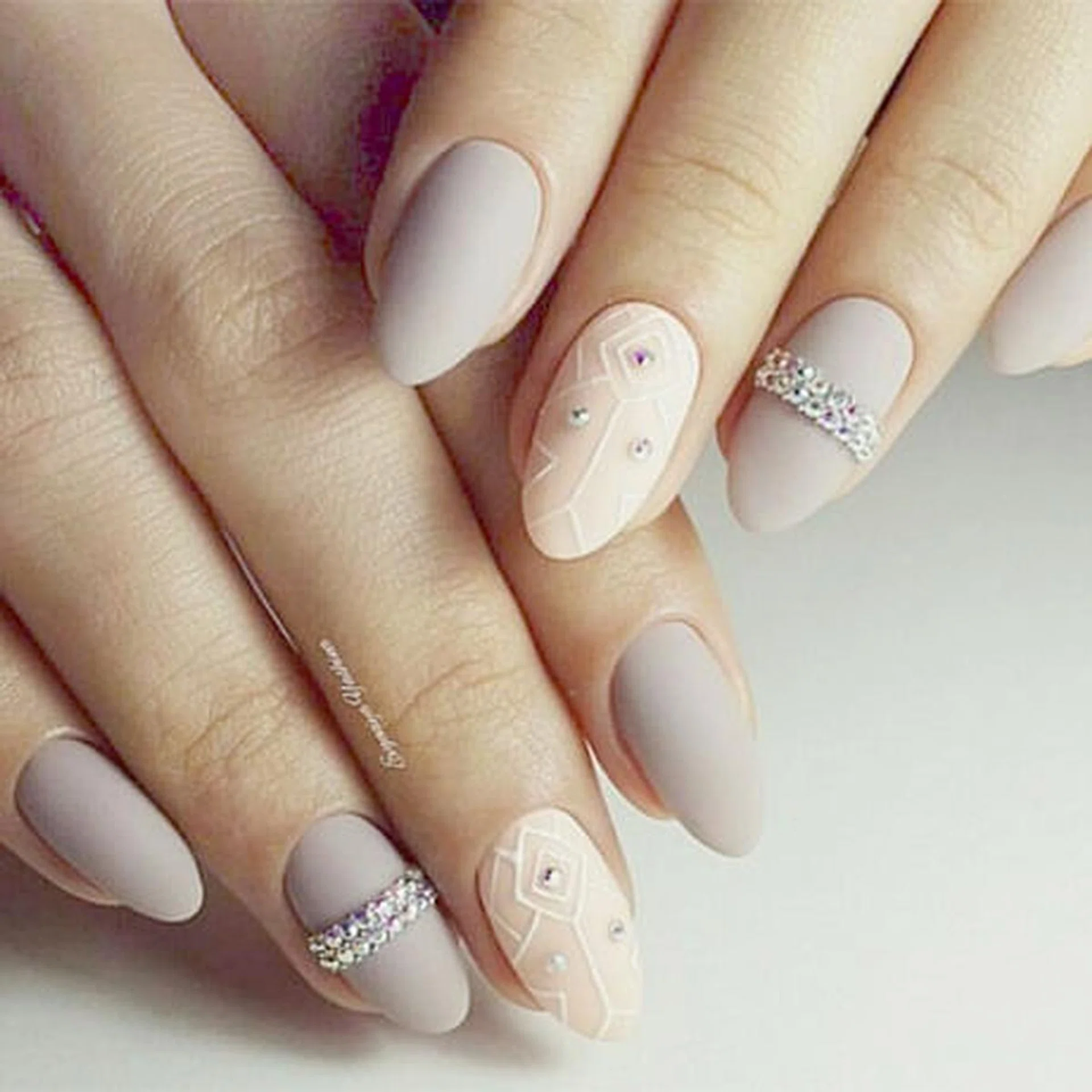 bridal_nail_trends_2017