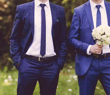 cant_stand_groomsman_900x560