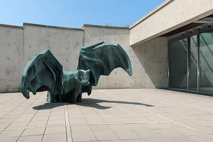 De Vleermuis resin sculpture at the Beelden aan Zee museum, The Hague.