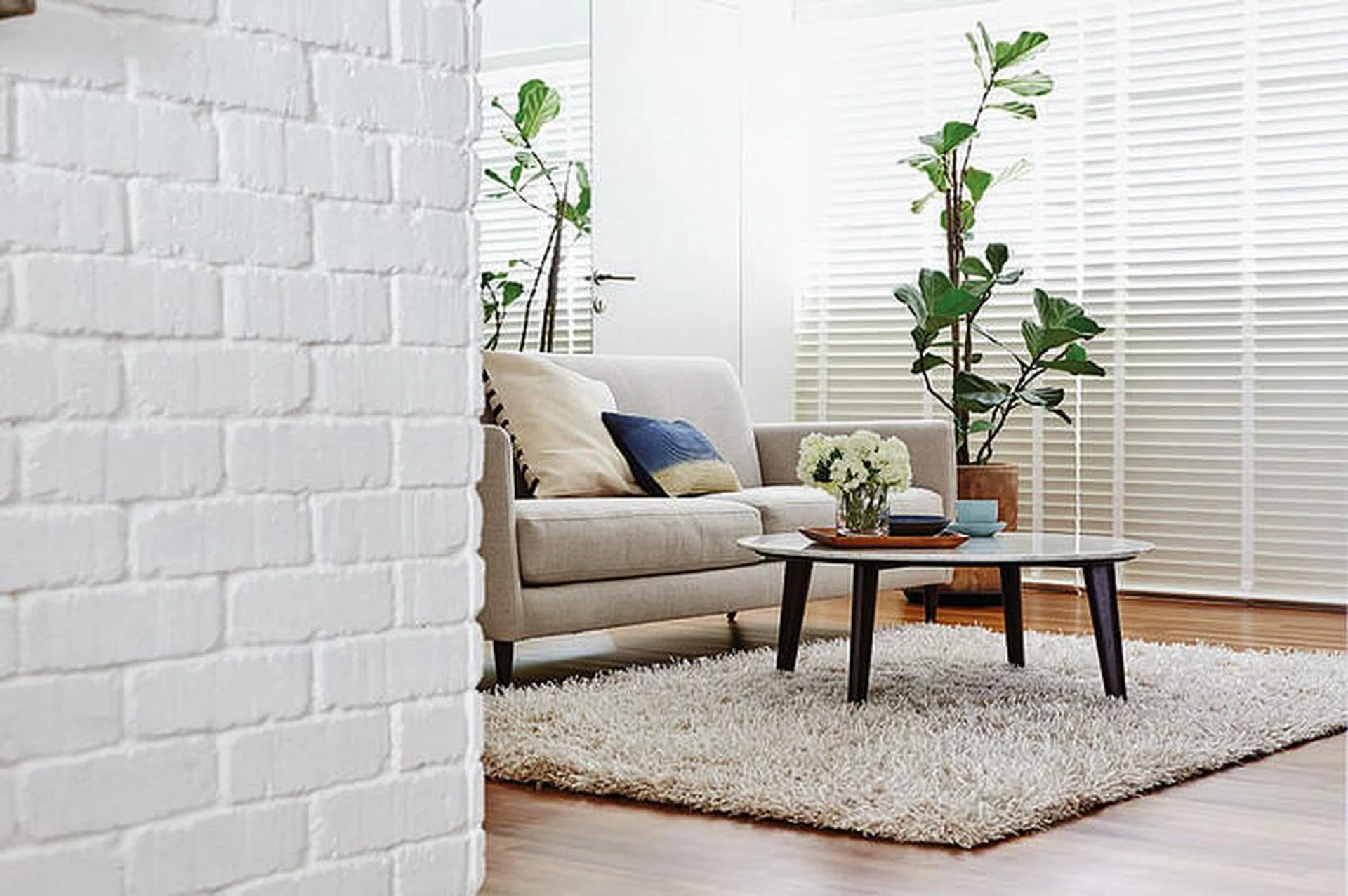38323-light-and-white-four-room-hdb-flat