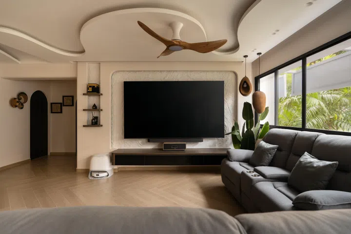 Soft curves, textured plaster and warm timber set the tone for the Moroccan-inspired home, while every rounded corner also makes the space safer for the couple’s two young children.