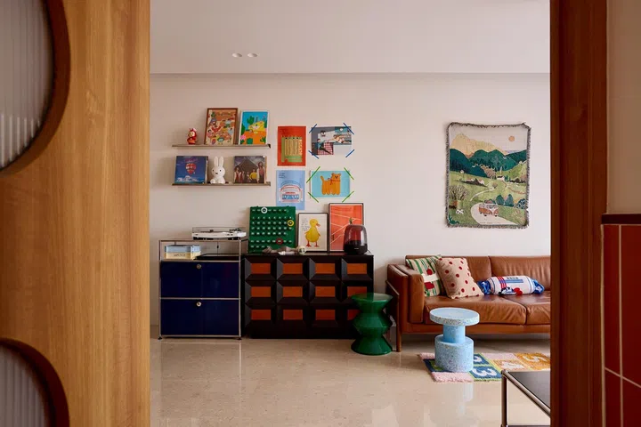 Artwork, records, souvenirs and everyday objects come together in a display that’s constantly evolving.