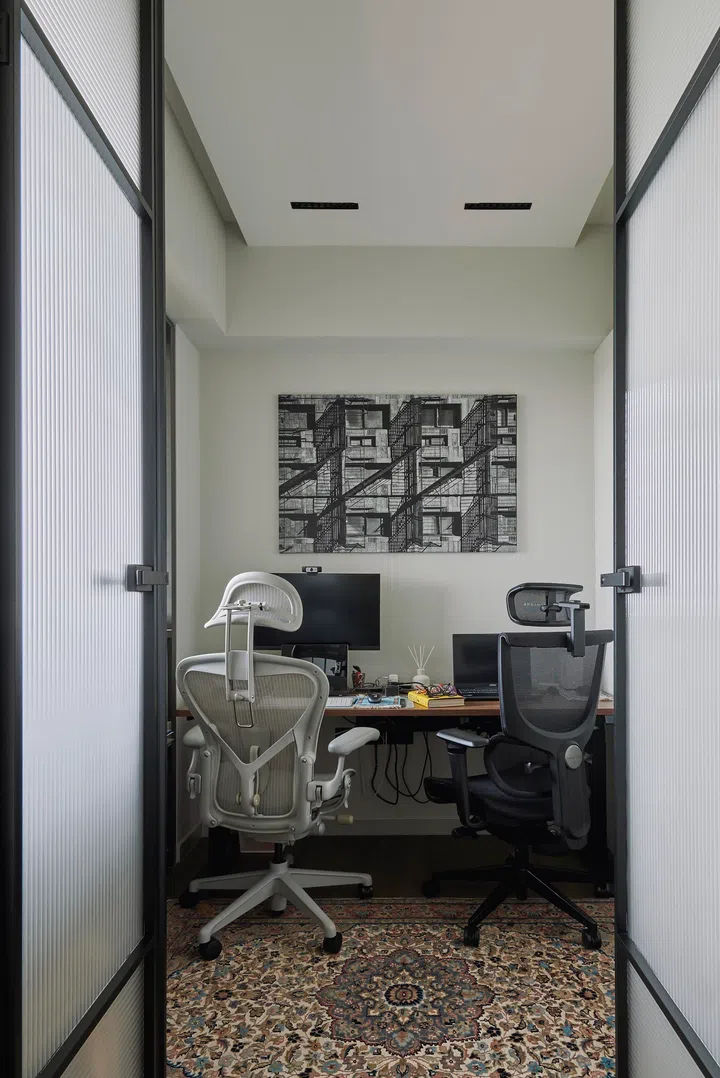 An airy home study seamlessly integrated into the expanded private suite, designed for both quiet focus and daily Zoom calls.