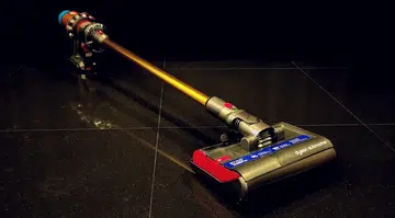 Dyson V12s Detect Slim Submarine Wet-And-Dry Vacuum Review
