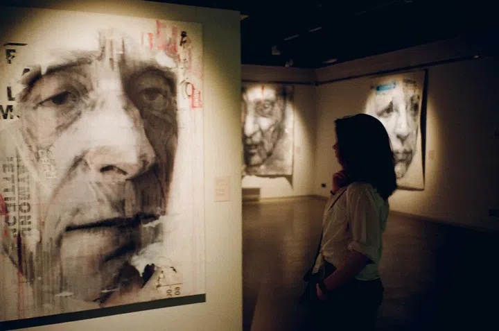 How To Buy Art: 6 Beginner's tips from a professional art editor