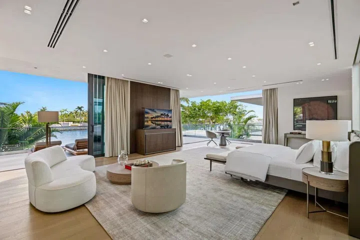 House Tour: Lil Wayne's Miami Beach Home is Worth US$29.5 Million