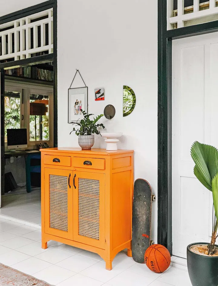 Furniture and other pieces from Barbara’s collection and travels can be found around the home.