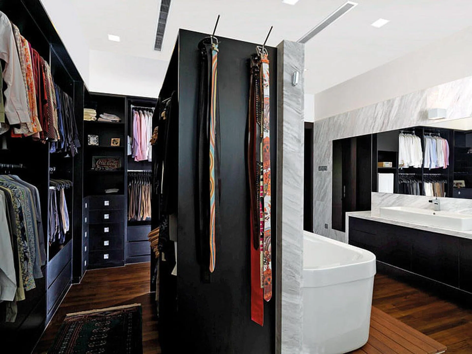 A large, well-organised wardrobe helps you get dressed faster because you can see everything (no more wailing “I have nothing to wear!”), from tops and bottoms to fashion accessories.