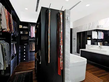 A large, well-organised wardrobe helps you get dressed faster because you can see everything (no more wailing “I have nothing to wear!”), from tops and bottoms to fashion accessories.