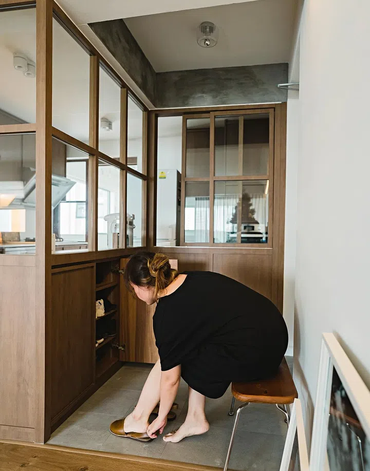 A little nook for
the homeowners
to get ready in
the mornings.