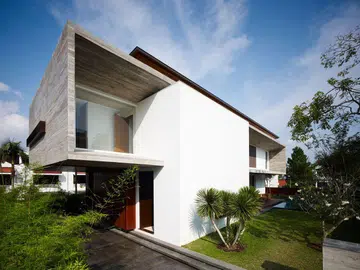 63192-mhouse1