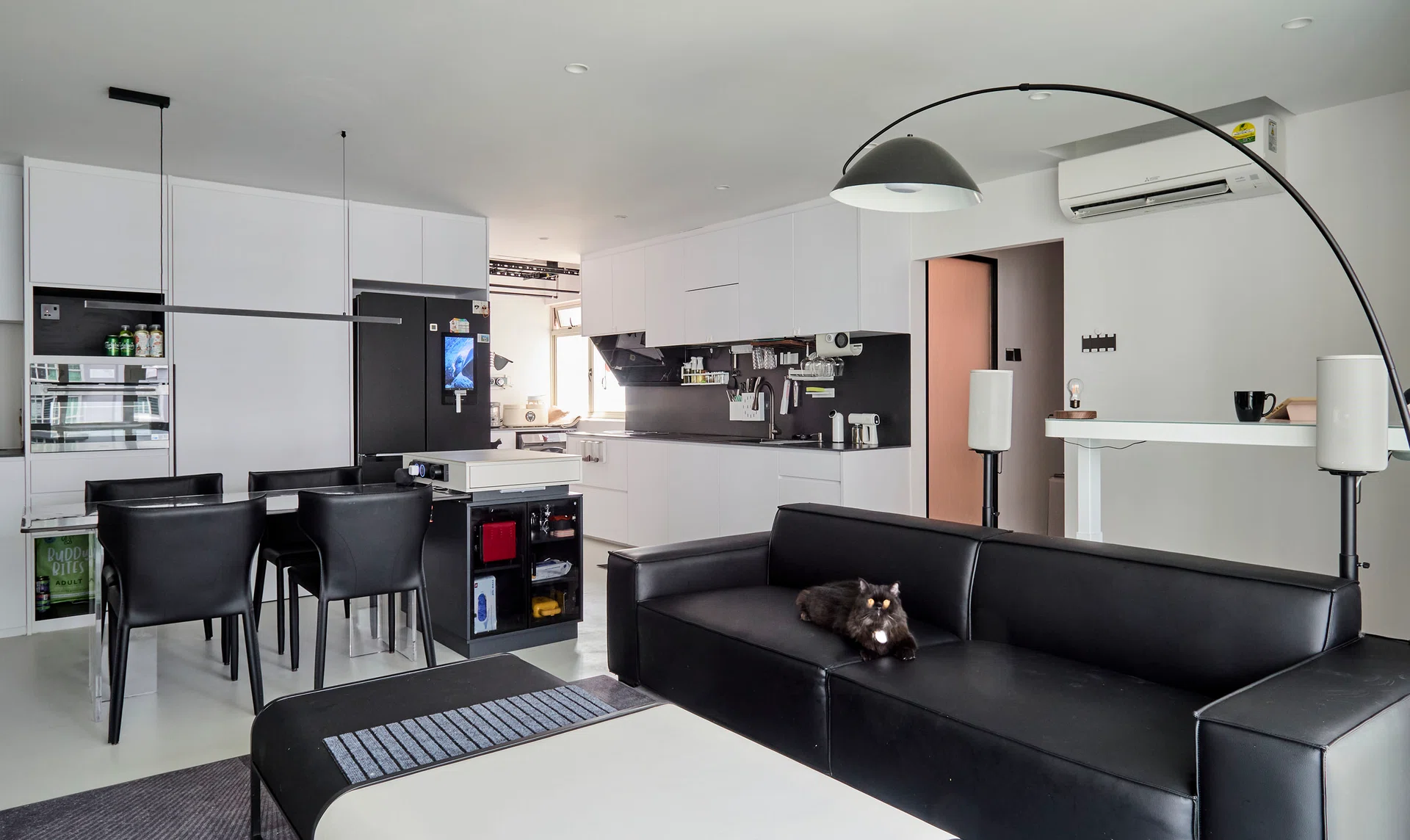 Living room in a 5-room HDB flat in Edgedale Plains.