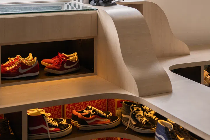 Subash designed around the family’s lifestyle instead of treating the shoes as standalone storage.